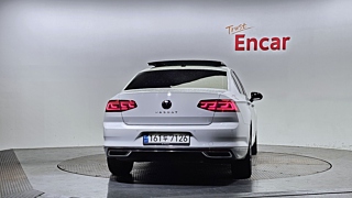 VOLKSWAGEN PASSAT GT B8 2021