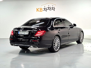 MERCEDES BENZ E-CLASS W213 2020