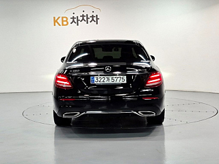 MERCEDES BENZ E-CLASS W213 2020