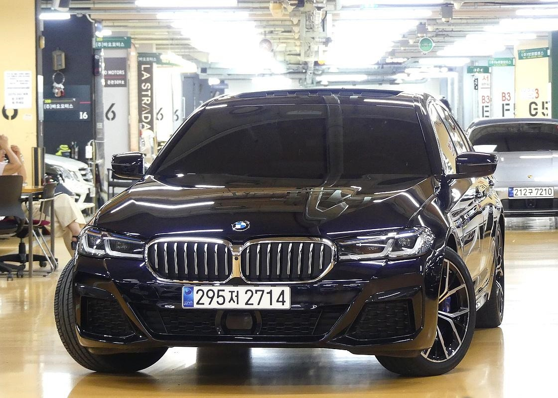 BMW 5-SERIES G30 2023