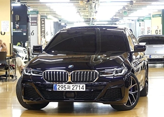 BMW 5-SERIES G30 2023