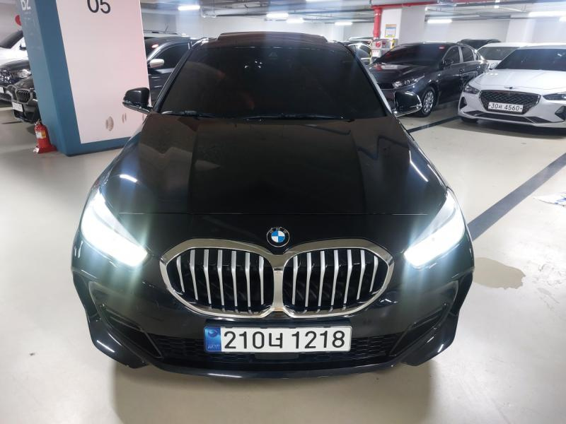 BMW 1-SERIES F40 2021