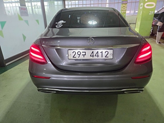 MERCEDES BENZ E-CLASS W213 2017