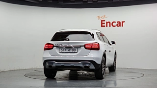 MERCEDES BENZ GLA-CLASS X156 2018