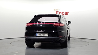 PORSCHE CAYENNE PO536 2023