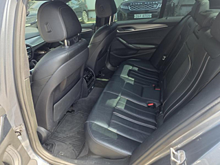 BMW 5-SERIES G30 2017