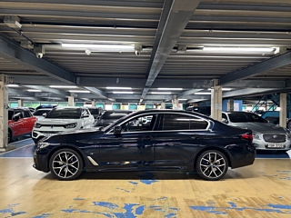 BMW 5-SERIES G30 2020