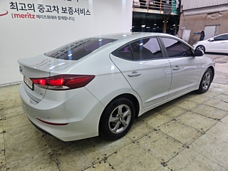 HYUNDAI AVANTE AD 2017
