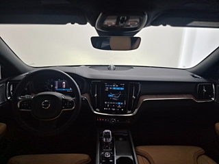 VOLVO V60 CROSS COUNTRY 2025
