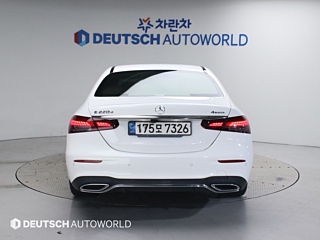 MERCEDES BENZ E-CLASS W213 2020