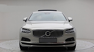 VOLVO S90 2023