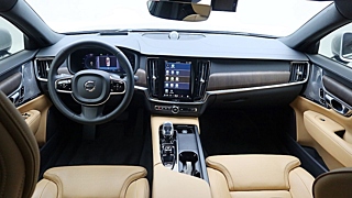 VOLVO S90 2023