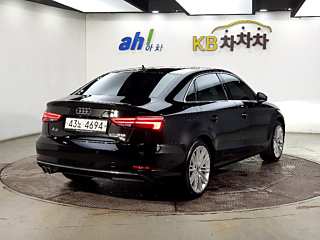 AUDI A3 2018