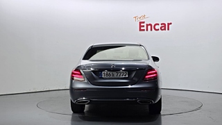 MERCEDES BENZ E-CLASS W213 2018
