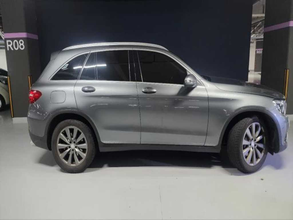 MERCEDES BENZ GLC-CLASS X253 2016