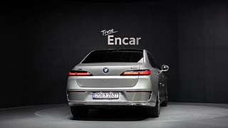 BMW 7-SERIES G70 2024