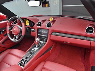 PORSCHE 718 BOXSTER 2023
