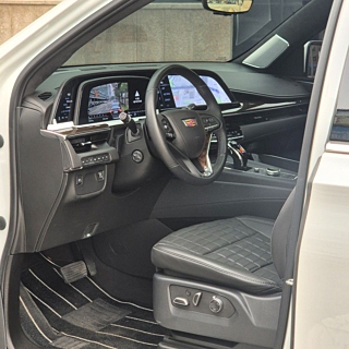 CADILLAC ESCALADE 2023