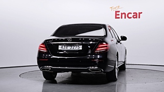 MERCEDES BENZ E-CLASS W213 2018