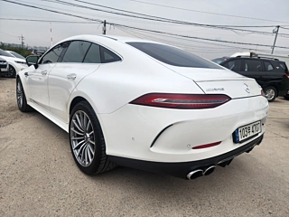 MERCEDES BENZ AMG GT 2022