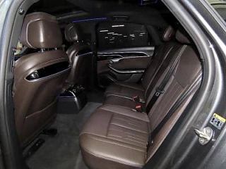AUDI A8 D5 2021
