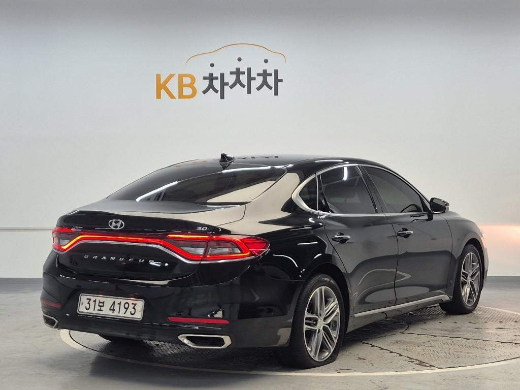HYUNDAI GRANDEUR IG 2017