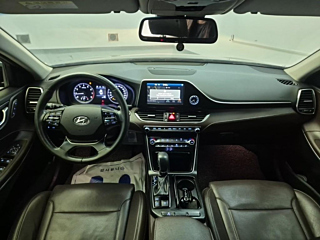 HYUNDAI GRANDEUR IG 2017