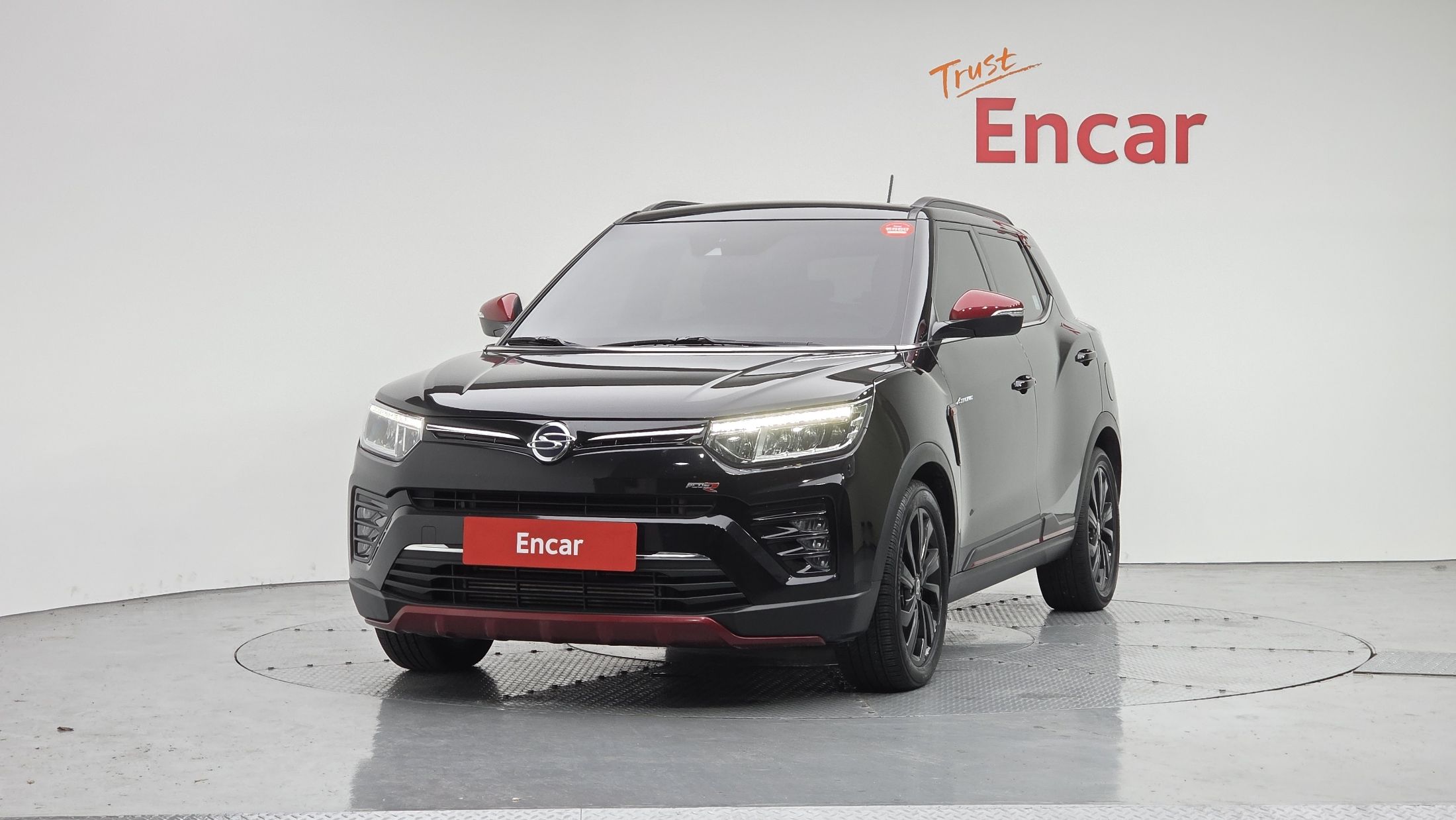 SSANGYONG TIVOLI VERY NEW 2021