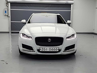 JAGUAR XF X260 2016