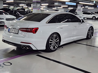 AUDI A6 C8 2021