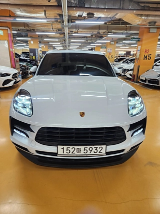 PORSCHE MACAN 2019