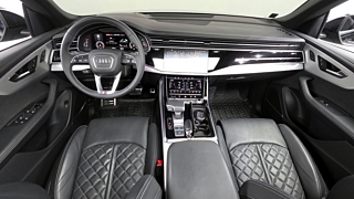 AUDI Q8 4M 2023