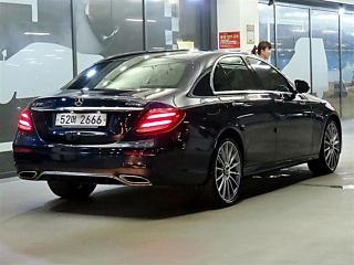 MERCEDES BENZ E-CLASS W213 2019
