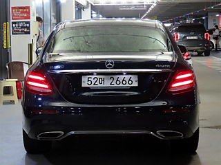 MERCEDES BENZ E-CLASS W213 2019
