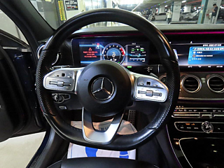 MERCEDES BENZ E-CLASS W213 2019