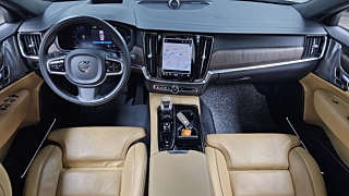 VOLVO S90 2022
