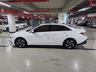 HYUNDAI AVANTE HYBRID CN7 2023