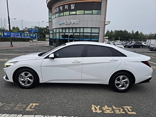 HYUNDAI AVANTE CN7 2021