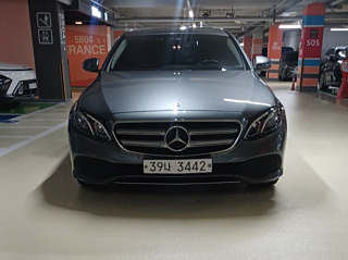 MERCEDES BENZ E-CLASS W213 2018