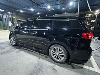 KIA CARNIVAL 2016