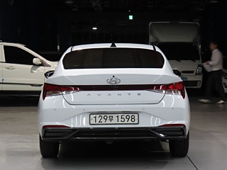HYUNDAI AVANTE CN7 2021