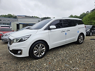 KIA CARNIVAL 2017