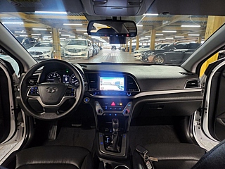 HYUNDAI AVANTE AD 2016