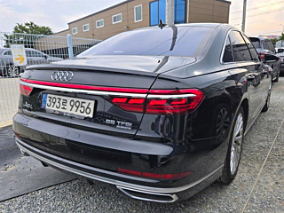AUDI A8 D5 2020