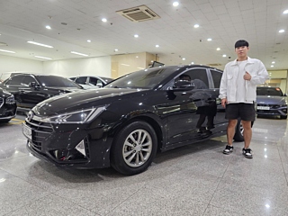 HYUNDAI AVANTE AD 2019