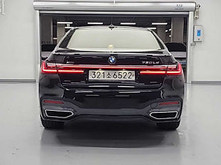 BMW 7-SERIES G11 2020