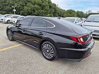 HYUNDAI SONATA HYBRID DN8 2022