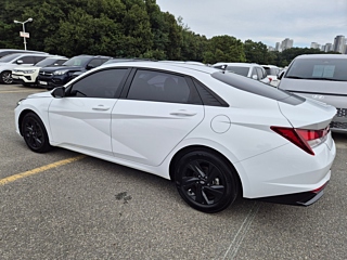HYUNDAI AVANTE HYBRID CN7 2022