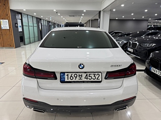BMW 5-SERIES G30 2022