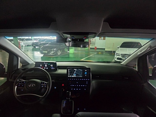 HYUNDAI STARIA 2023